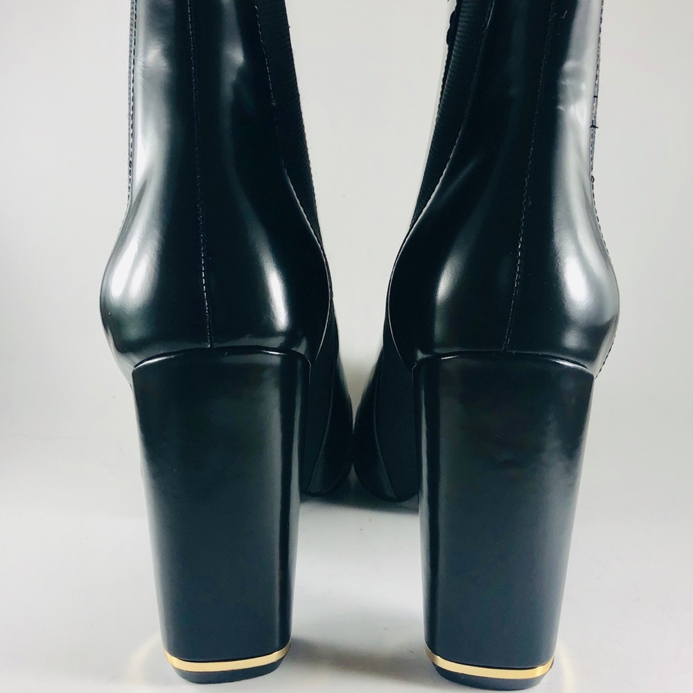 Shoes - Picture 4 of 4